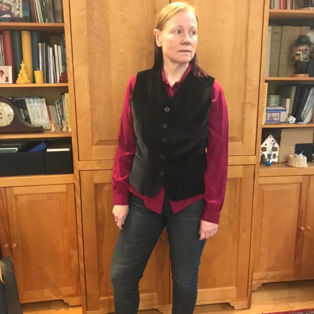 Jones New York Navy velvet tuxedo vest